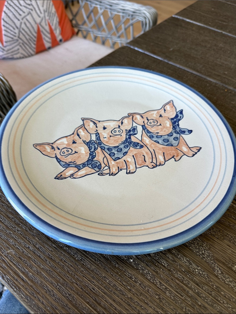 Collectible Louisville Stoneware 3 little pigs platter vintage 11D